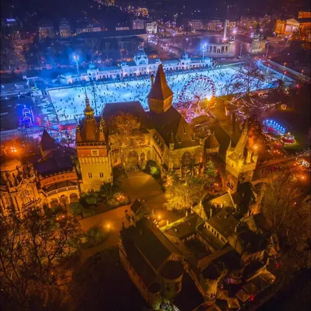 Walnut Flat Free Parking Budapešť