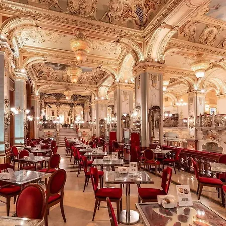 Daire Walnut Flat Free Parking *