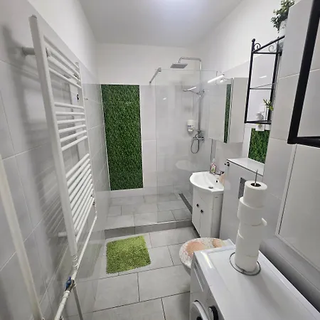 Walnut Flat Free Parking * Budapeşte