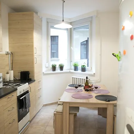Walnut With Parking Apartment Budapest
